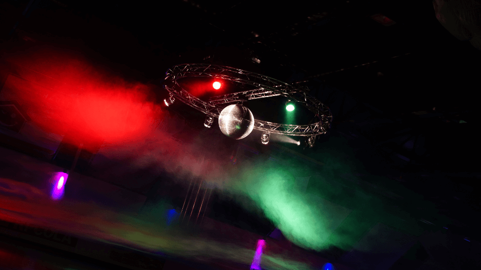 Veranstaltungstechnik mieten – professionelle Licht-, Ton- und Bühnentechnik